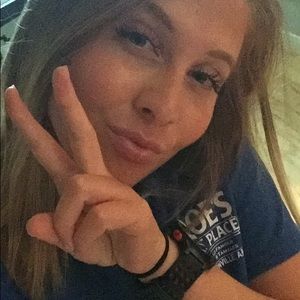 Meet your Posher, Nikole